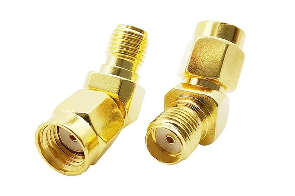 Перехідник RP SMA male – RP SMA female 45°